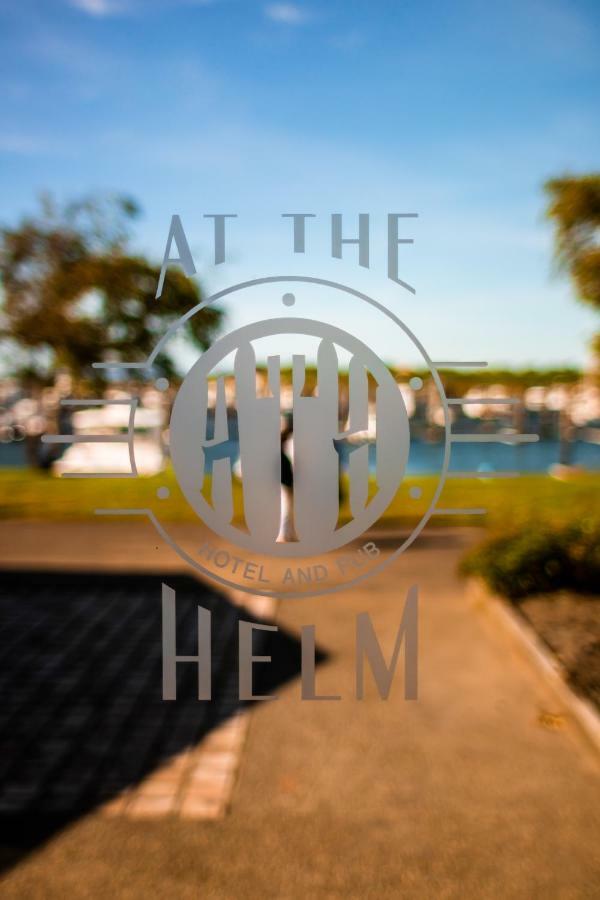 At The Helm Hotel Ilwaco Exteriér fotografie